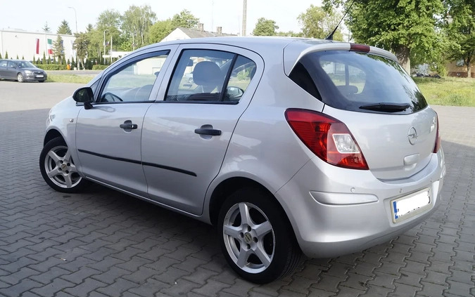 Opel Corsa cena 10990 przebieg: 270000, rok produkcji 2010 z Garwolin małe 154